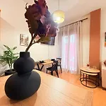 Center Studio 2