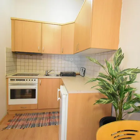 Center 2 カヴァラ