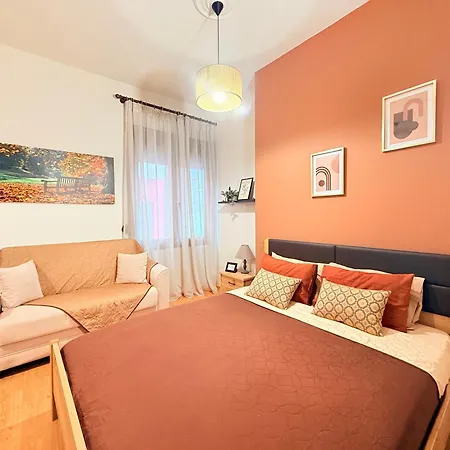 Center Studio 2 Апартаменты *
