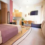 Center Studio 2