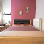 Apartament Center Studio 2 *
